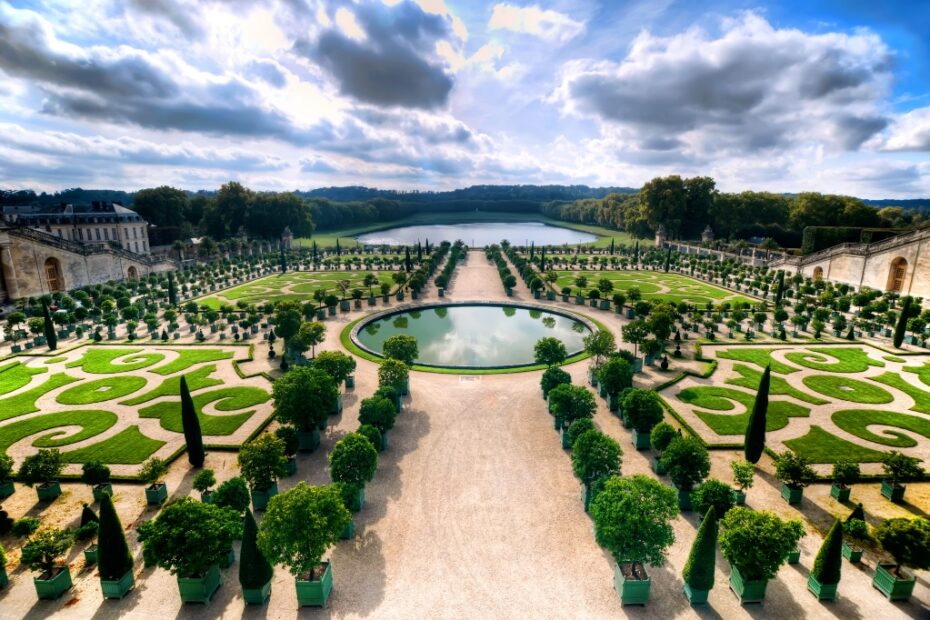 Giardini dei Piaceri a Versailles: Scopri la Magia dei Fiori!